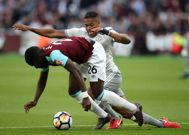 还在庆祝共 还在庆祝共